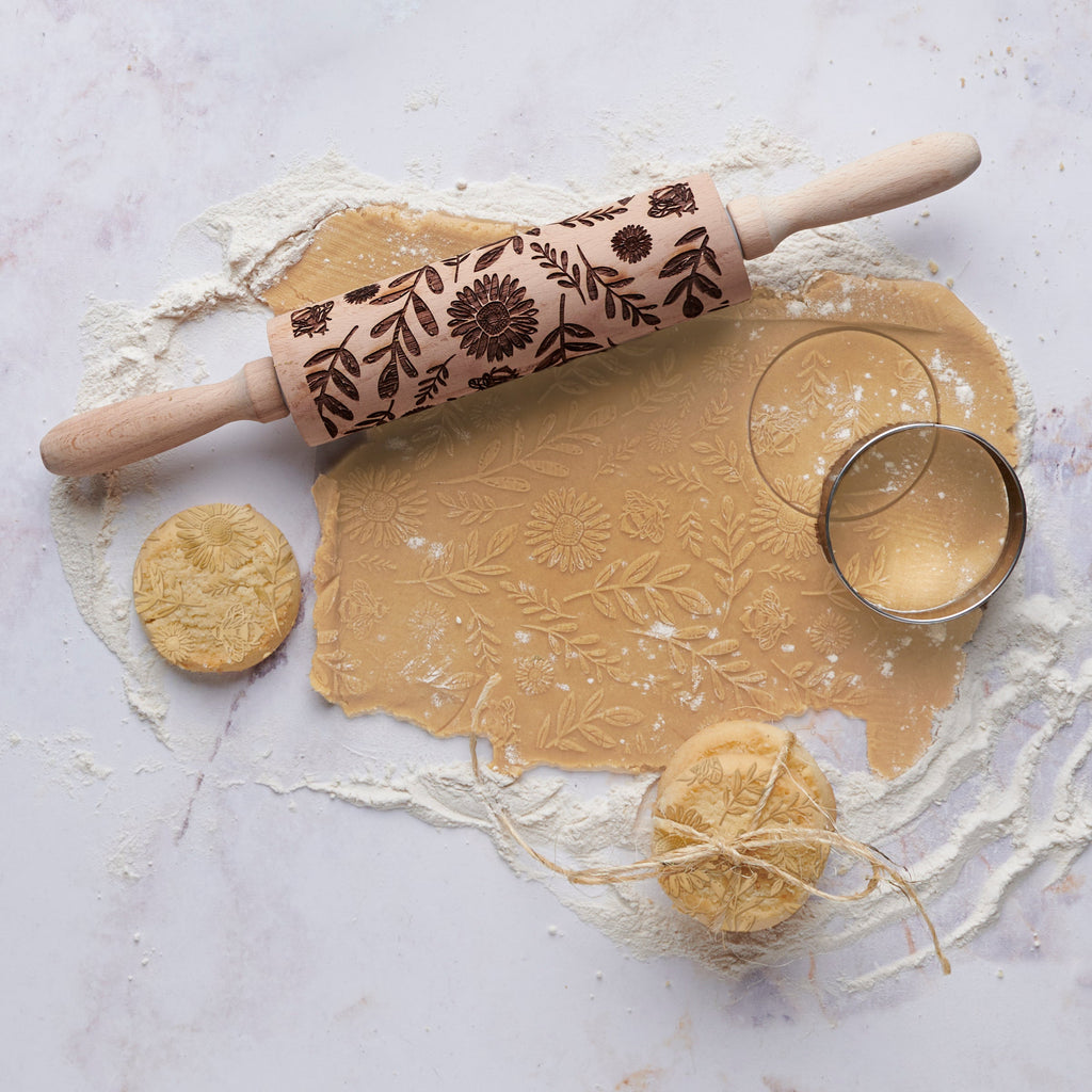 Floral Embossed Rolling Pin | Bees and Florals Design Baking Tools |