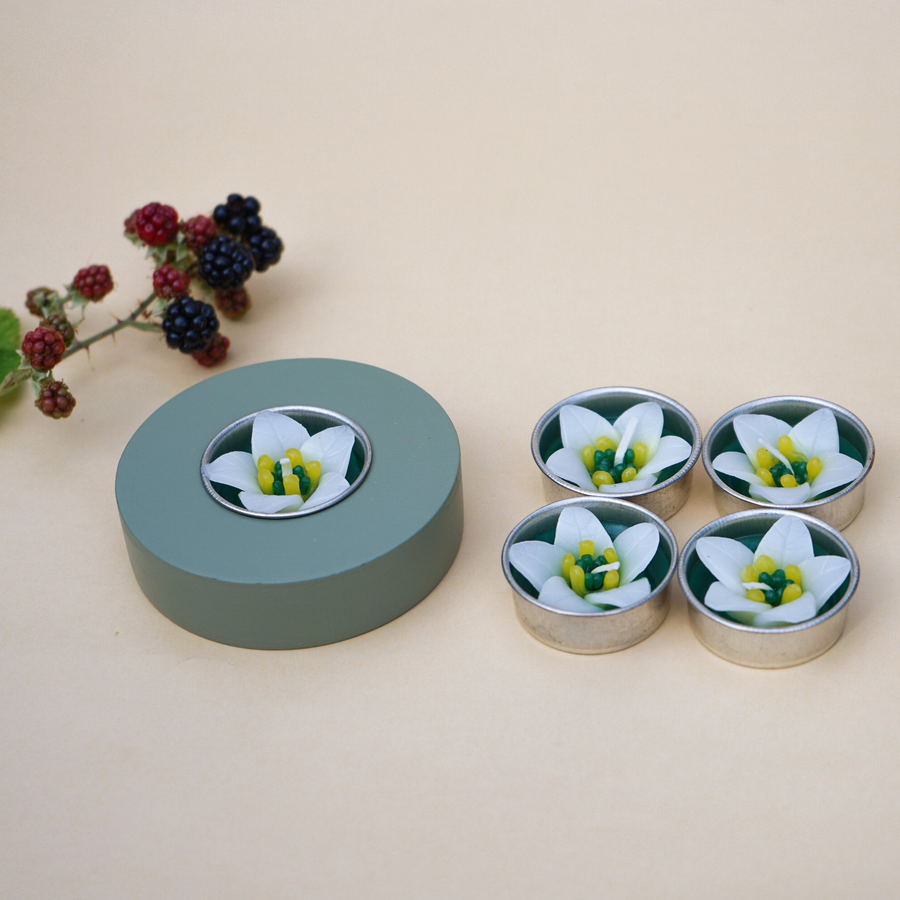 White Campanula Scented Tealights