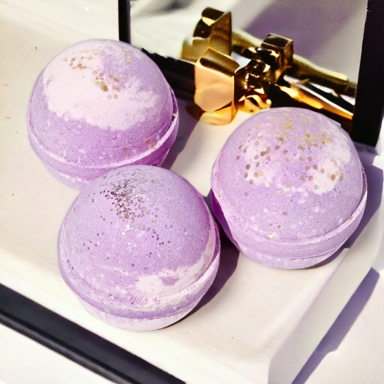 Luxury and Sweet Almond Large Bath Bomb - 8oz