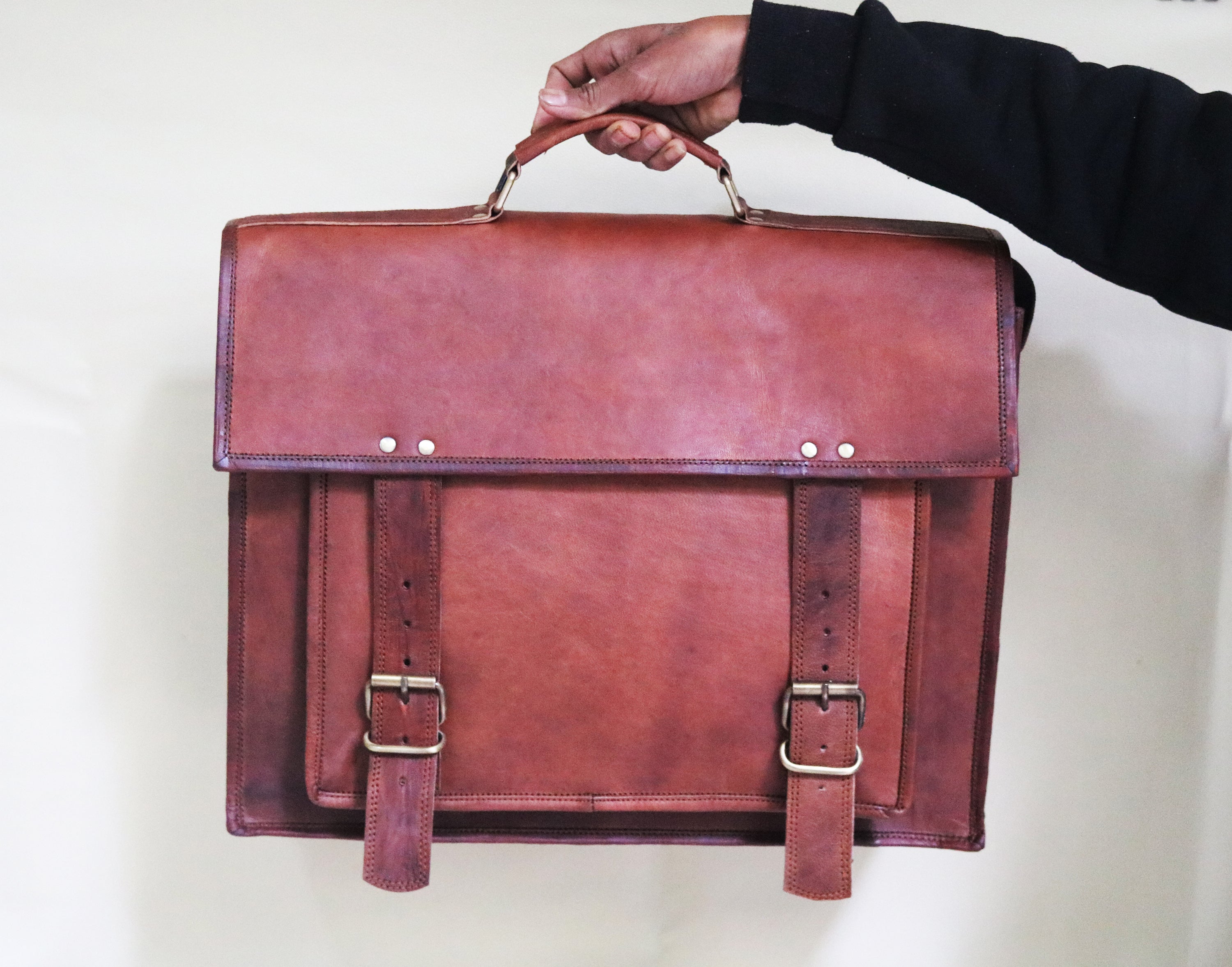 Handmade 18″ Brown Leather Cross body Bag With Big Pocket.